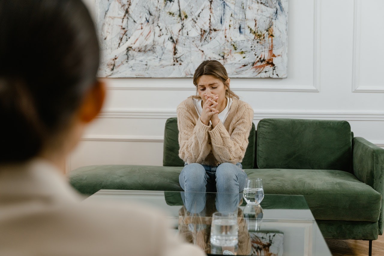 Women who has questions to ask a therapist